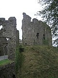 Restormel Castle 34: Gatehouse and castle wall