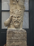Broken statue 2
