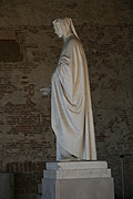 Statue of Leonardo Fibonacci 9