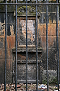 Tomb in a cage 1