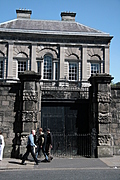Cool gate