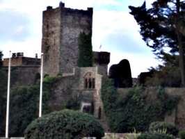 [picture: castle 7]