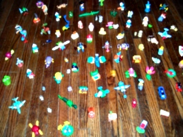 [picture: Kinder Egg Toys 2]