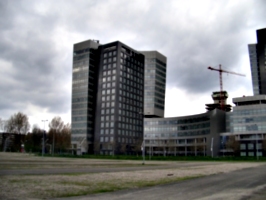 [picture: Curvy Buildings 2]