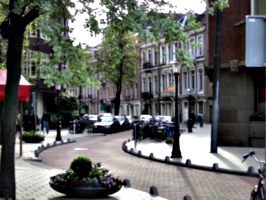 [picture: Curved Street]