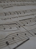 [Picture: Music close-up 5]