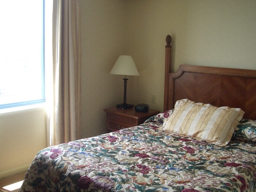 [Picture: Hotel bed 3]