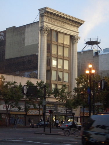 [Picture: San Francisco Buildings 2]