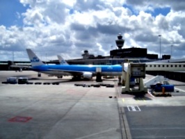 [picture: Amsterdam Sciphol Airport]