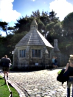 [picture: Porter's Lodge]