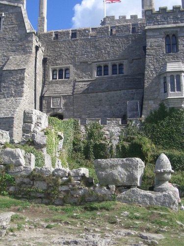 [Picture: Castle front]