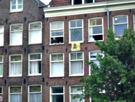 [picture: Amsterdam Skinhead]