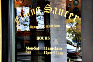 [picture: Flying Saucer Pub]