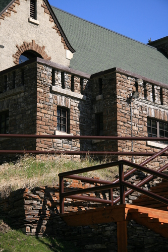 [Picture: Hotel steps]