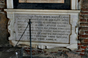 [picture: Inscription bearing the date 757]