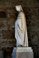 [picture: Statue of Leonardo Fibonacci 9]