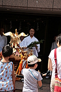 [Picture: Welcoming the mikoshi 1]