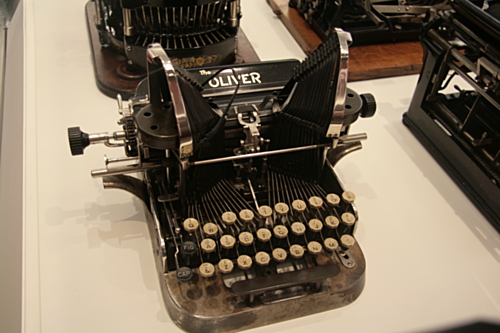 [Picture: Oliver 2 (1895) 1]