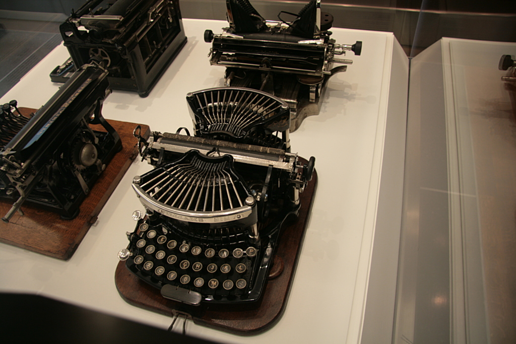 [Picture: Williams 1 (1891) 3: Front view]