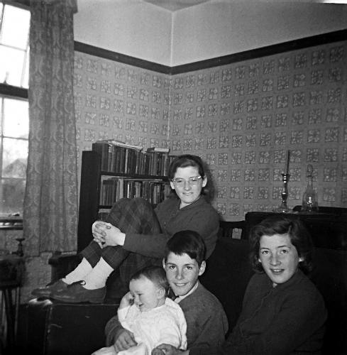 [Picture: 4.—Four Siblings.]