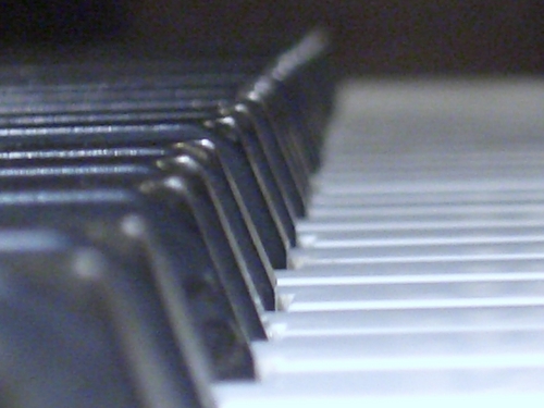 [Picture: piano 5]