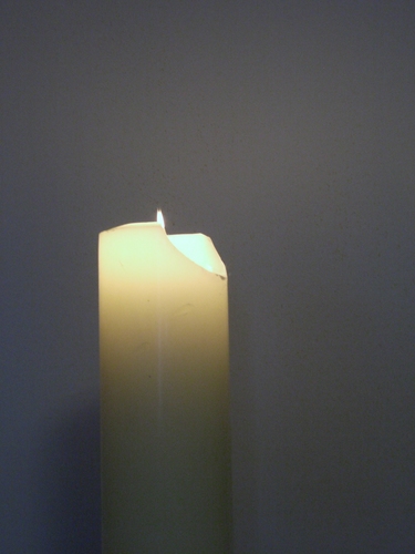 [Picture: Candle 3]