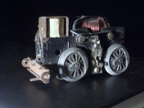 [Picture: Motor for model railway engine 2]