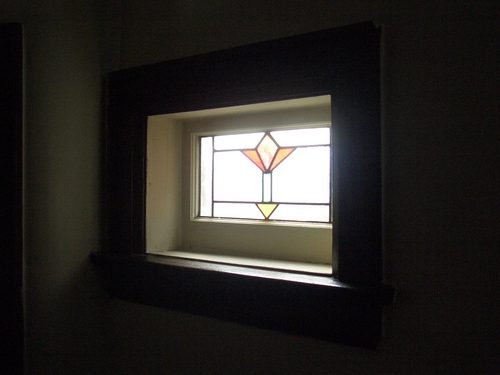 [Picture: Art deco stained glass window 3]