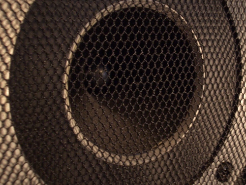 [Picture: HiFi speakers 4]