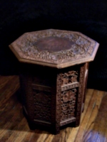 [picture: Octagonal Table 4]