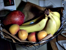 [picture: Fruit basket 2]