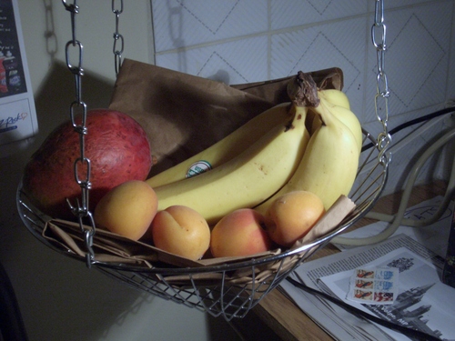 [Picture: Fruit basket]