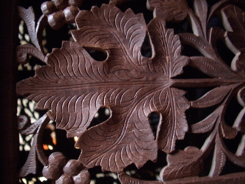 [Picture: Wooden carved flower]