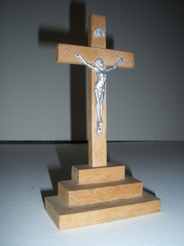 [Picture: Crucifix 5]