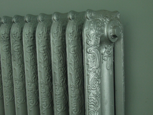 [Picture: Cast Iron Radiator]