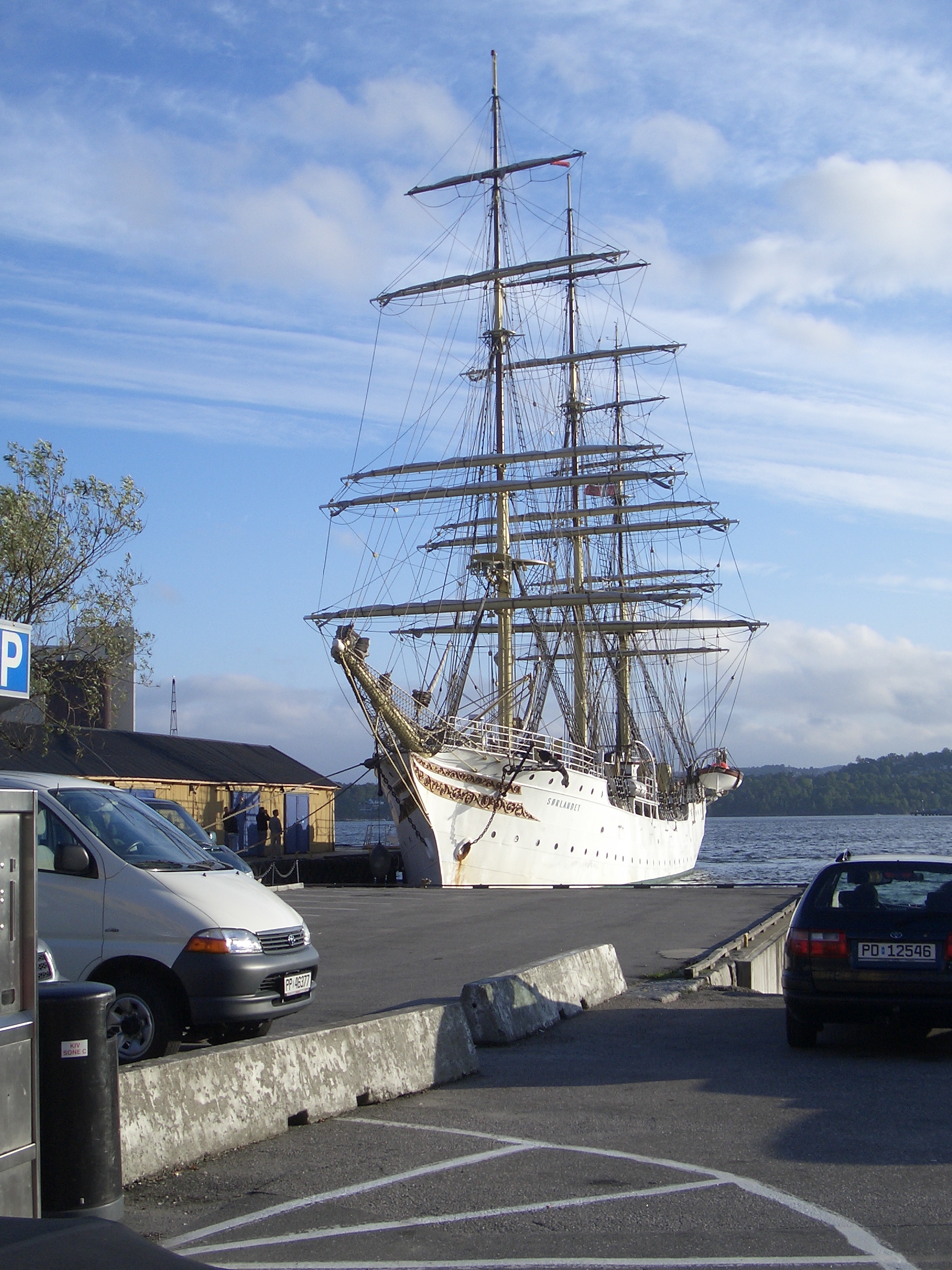 [Picture: Sailing ship 3]
