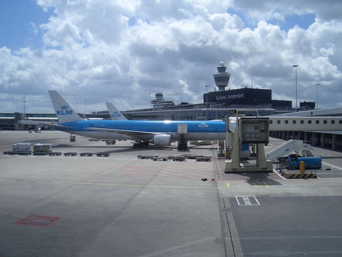 [Picture: Amsterdam Sciphol Airport]