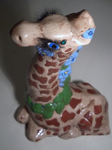 [Picture: Ceramic giraffe]