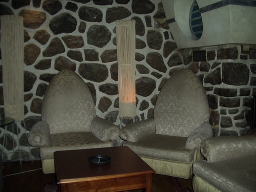 [Picture: Cosy corner in the bar 3]