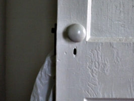 [picture: Doorknob 4]