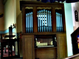 [picture: Pipe organ]