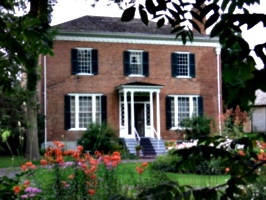 [picture: Macaulay House]