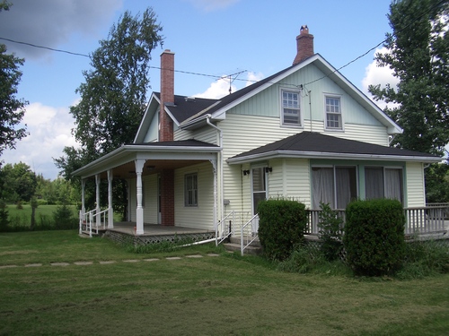 [Picture: North American House]