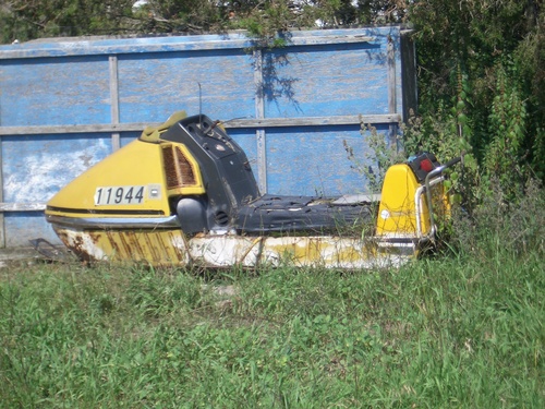 [Picture: Old skidoo]