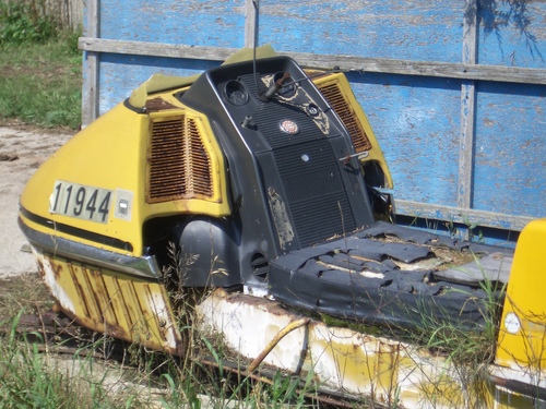 [Picture: Old skidoo 2]