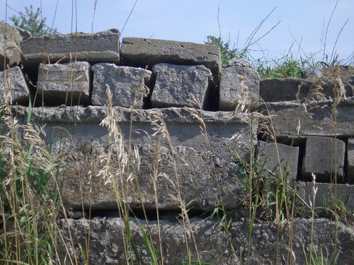 [Picture: Stone wall]