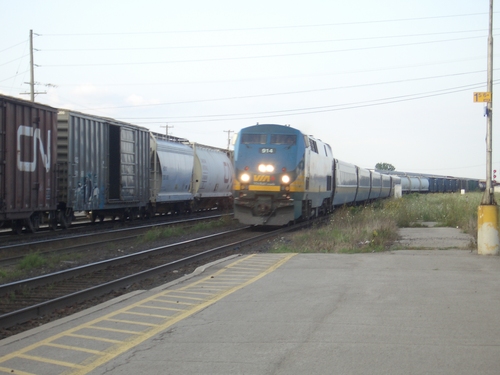 [Picture: Approaching train]