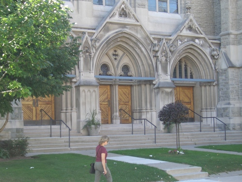 [Picture: St. James’ Cathedral Doorway]