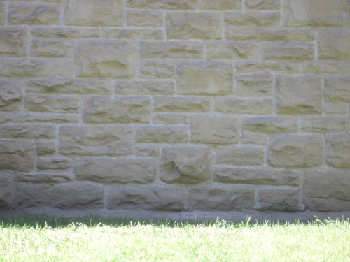 [Picture: Stone wall 2]