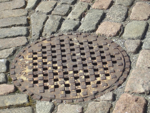 [Picture: Drain cover]